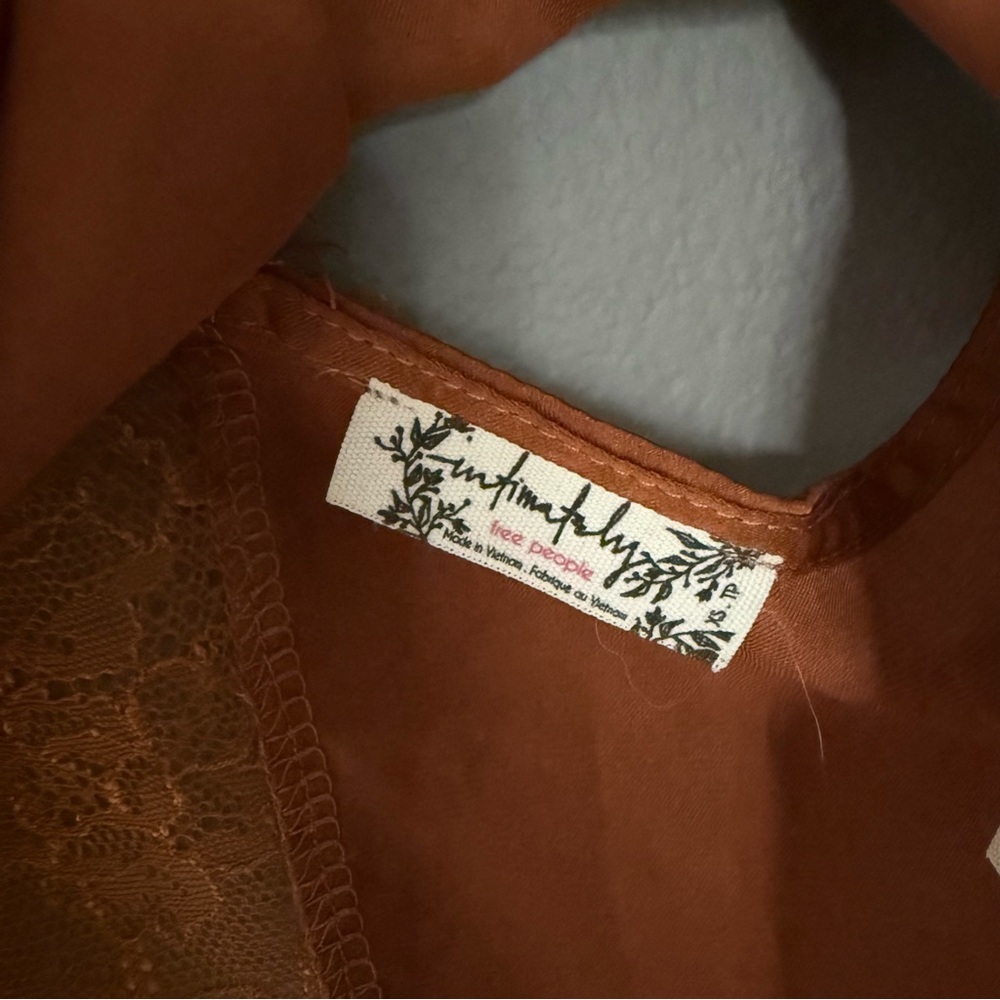 FREE PEOPLE CAMISOLE - Picture 3 of 5